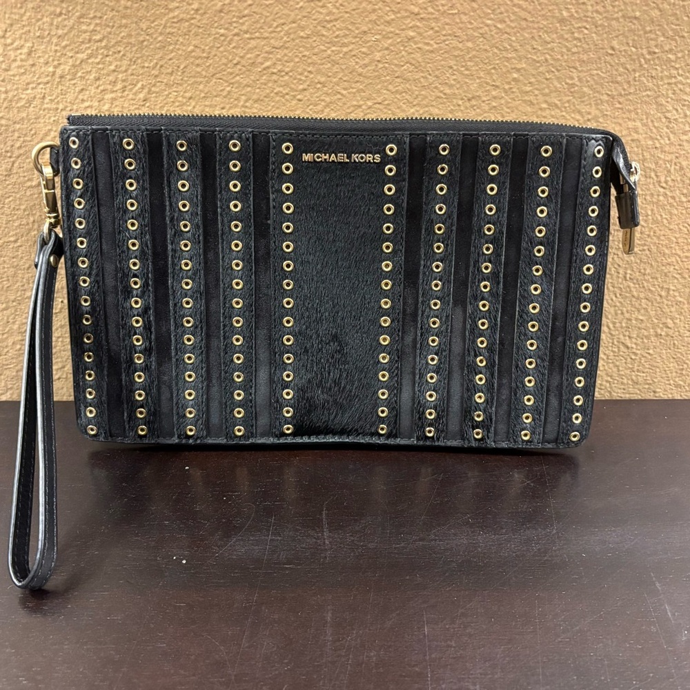 MICHAEL KORS Brooklyn Grommet Large Wristlet